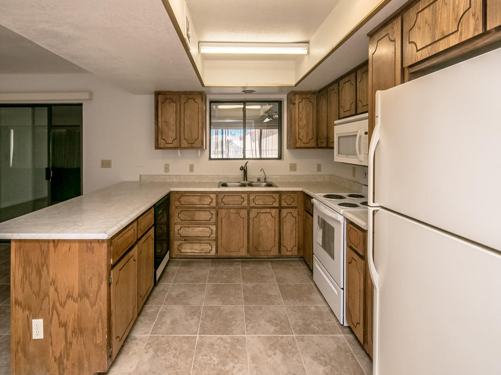 3069 Tomahawk Dr , Lake Havasu City, AZ 86406