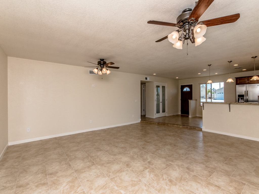 3267 Rocking Horse Dr , Lake Havasu City, AZ 86406