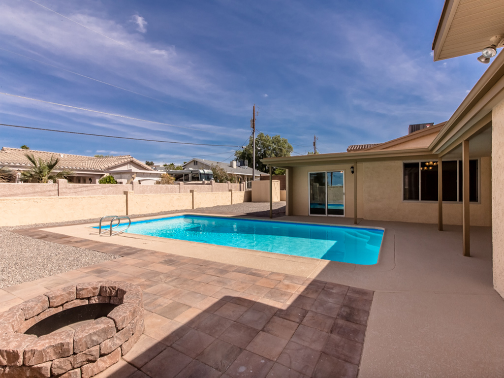 3267 Rocking Horse Dr , Lake Havasu City, AZ 86406
