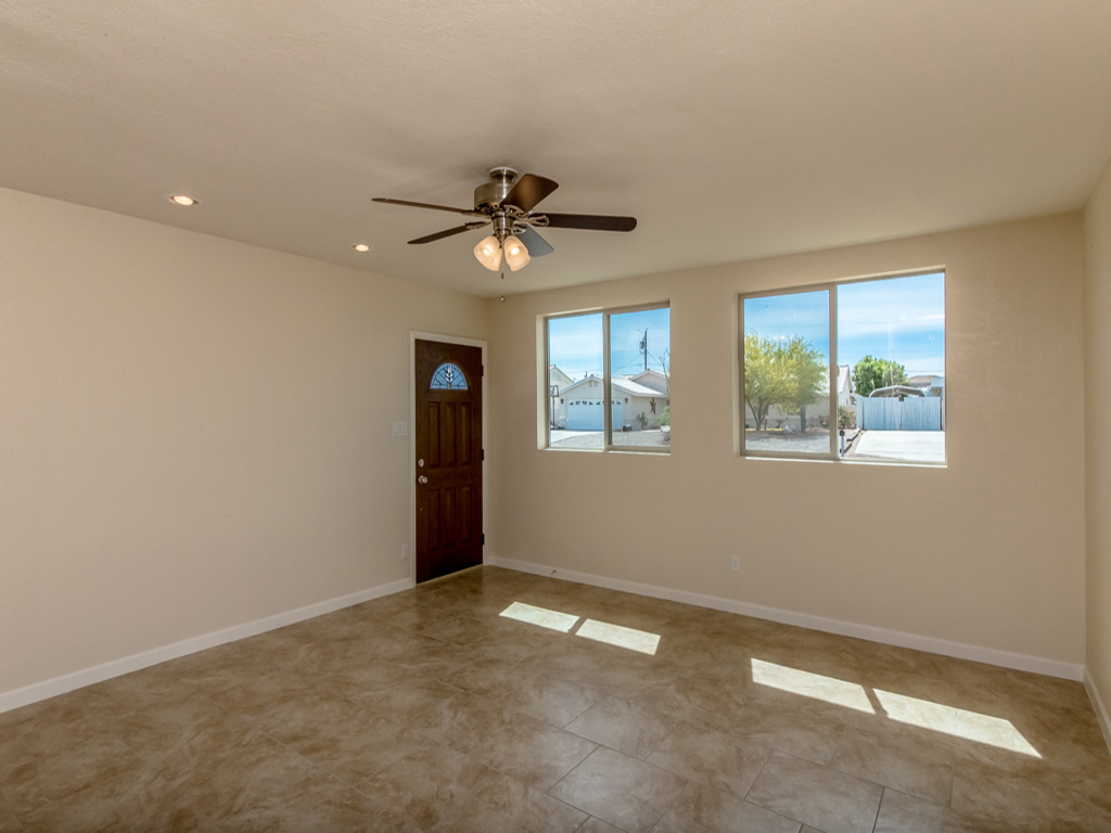 3267 Rocking Horse Dr , Lake Havasu City, AZ 86406