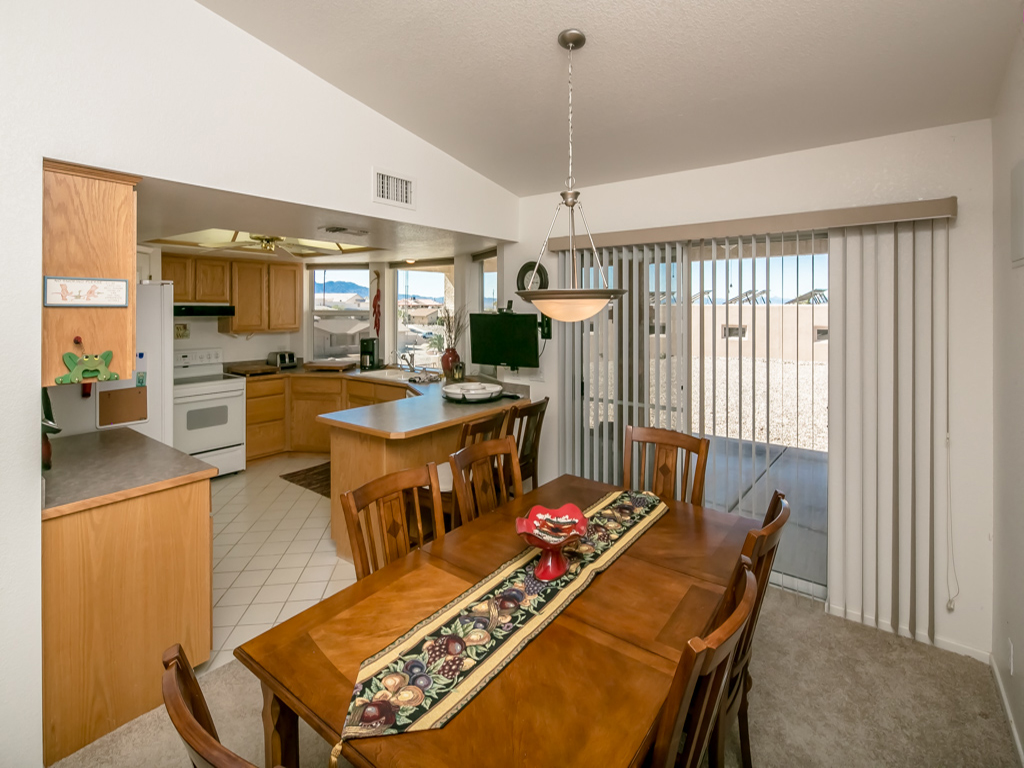 711 Empress Dr , Lake Havasu City, AZ 86403