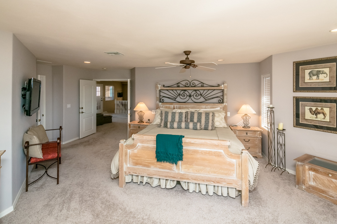 1351 #6 London Bridge Road