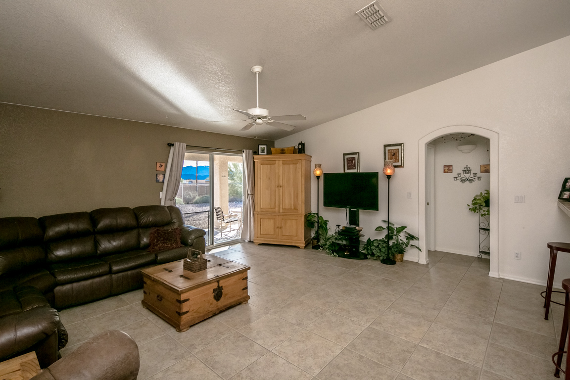 2430 San Juan Dr Lake Havasu City, AZ 86403