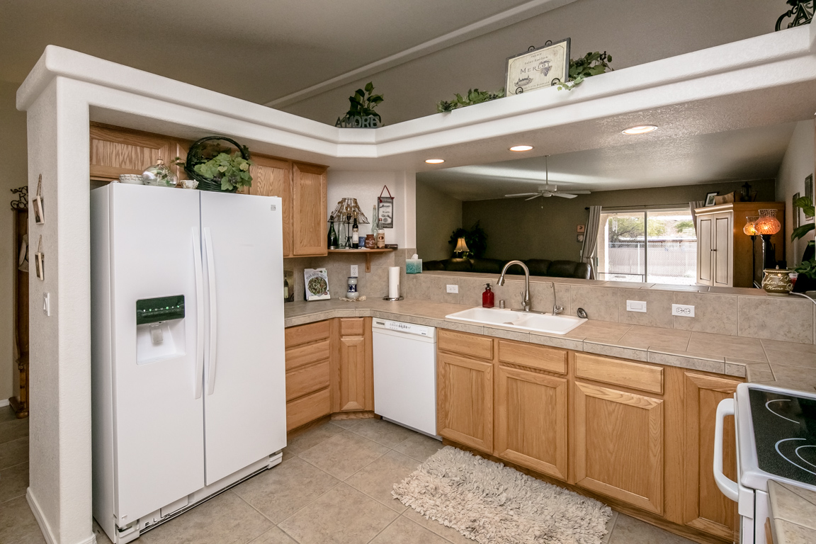 2430 San Juan Dr Lake Havasu City, AZ 86403