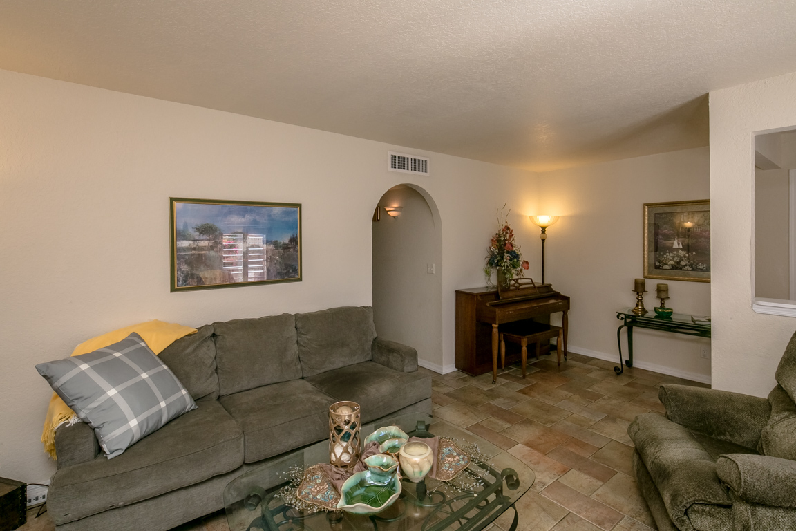 2259 Smoketree Ave N Lake Havasu City, AZ 86403