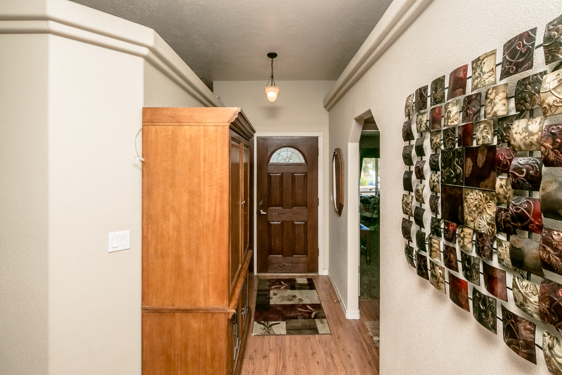 2513 Beverly Glen Dr