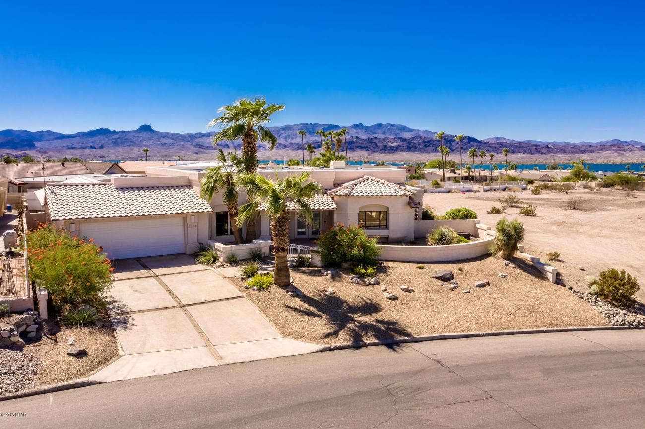 2030 Oak Dr Lake Havasu City, AZ 86406