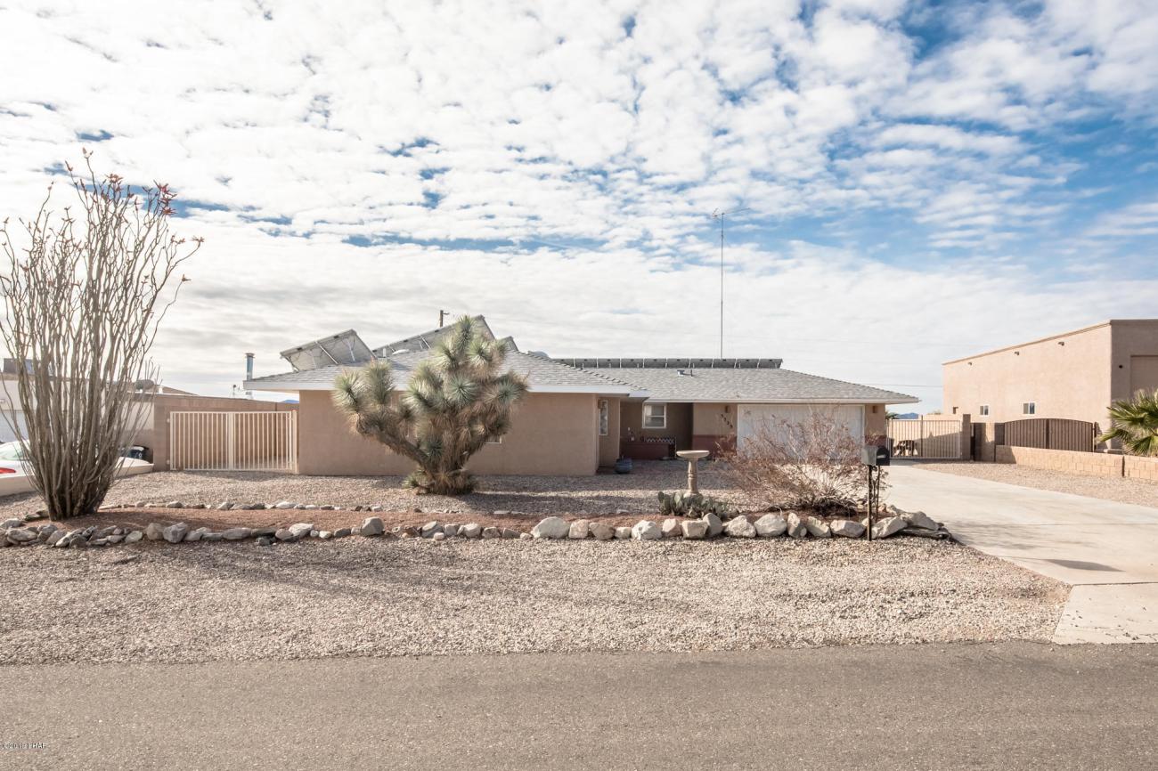 3329 Suzie Ln Lake Havasu City, AZ 86404